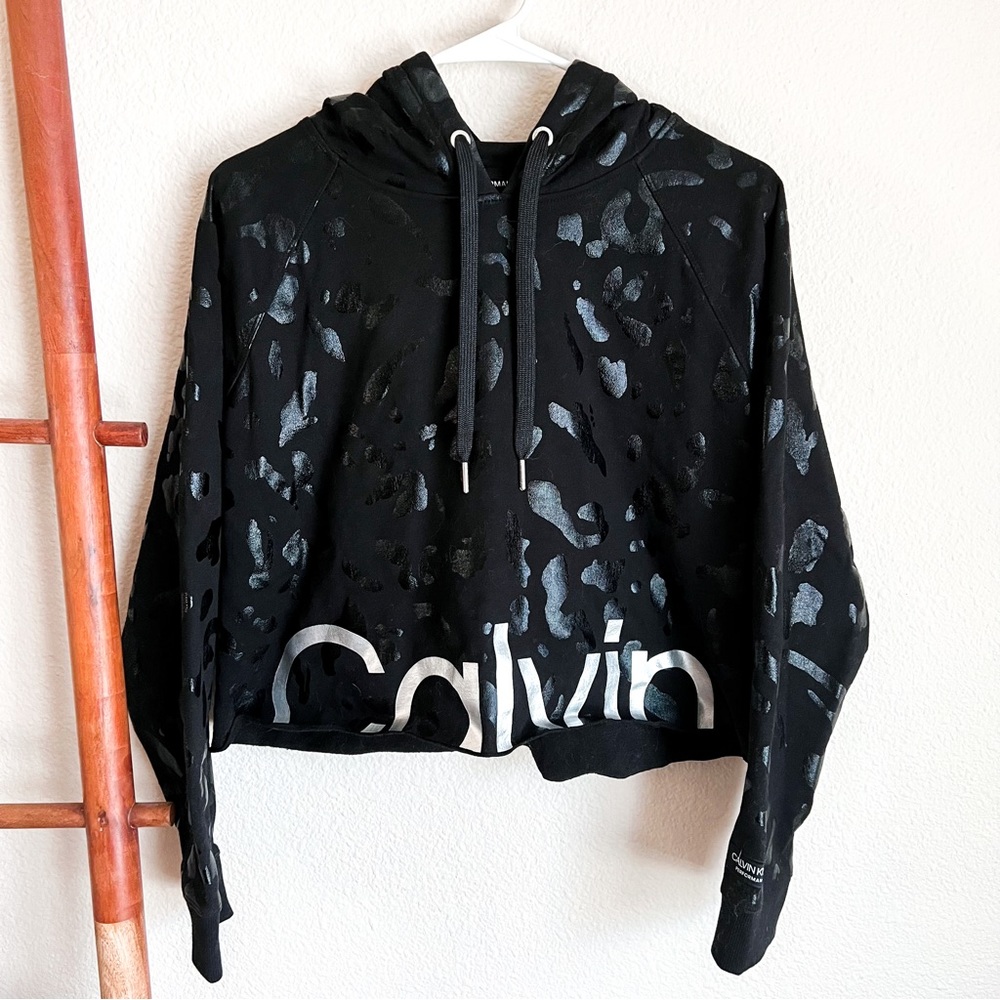 Calvin Klein black leopard decal crop performance hoodie, Large